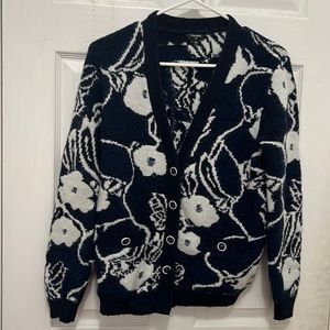 ❌SOLD❌ Fashion sweater very good condition